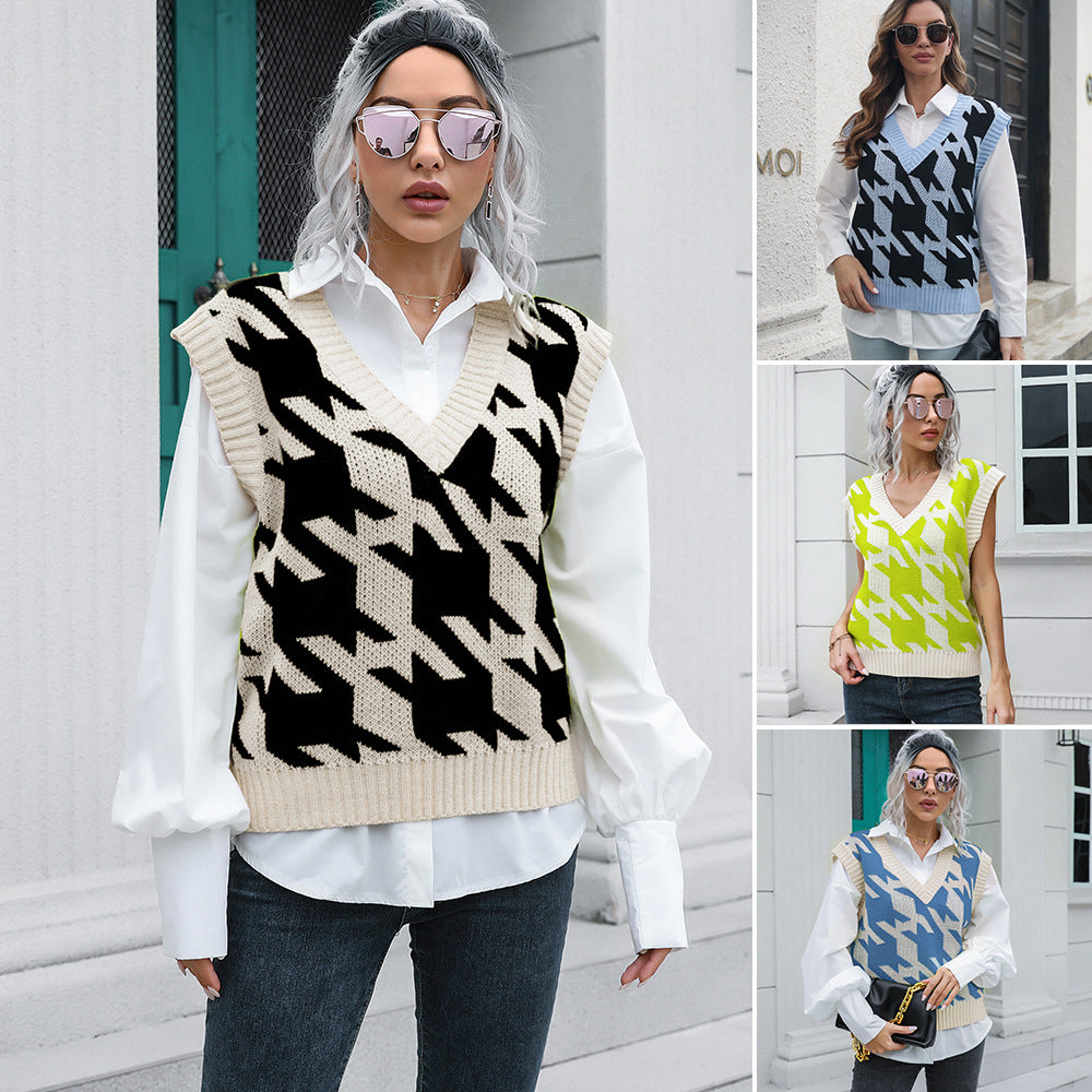 Houndstooth V-Neck Knit Vest