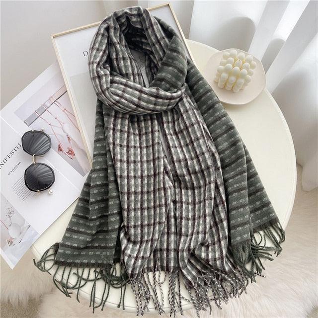 Plaid Cashmere Scarf & Shawl - Calendar ClosetPlaid Cashmere Scarf & ShawlCalendar Closet