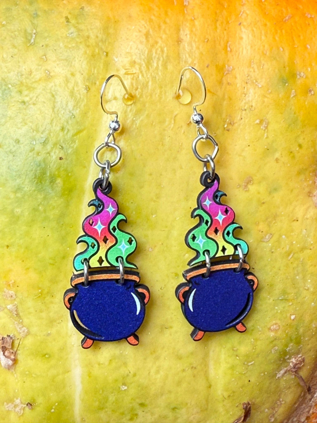 Witch's Cauldron Earrings - Calendar ClosetWitch's Cauldron EarringsCalendar Closet